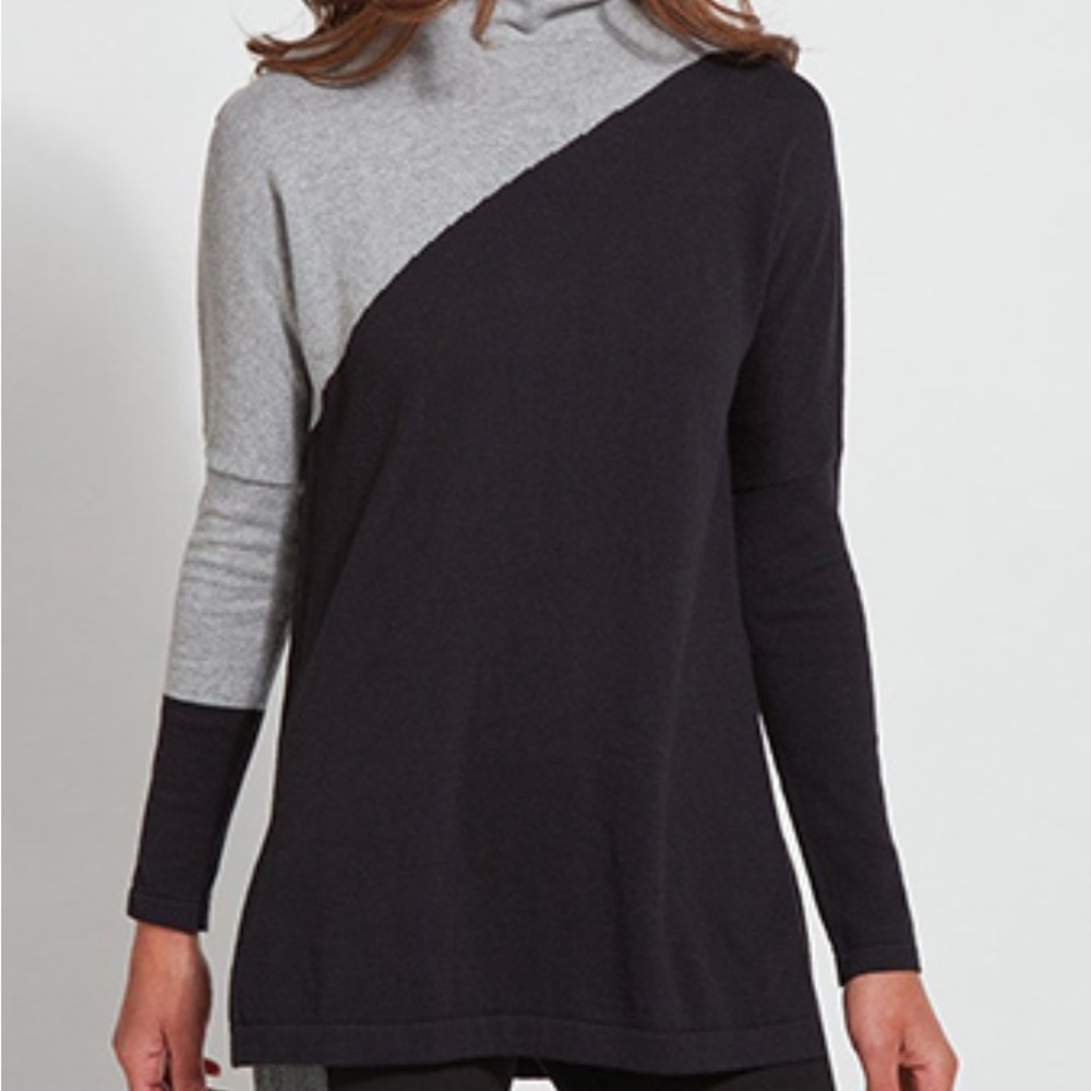 Lysse Diagonal Colorblock Cowl Neck Sweater - Black & Light Gray‎ Size XL